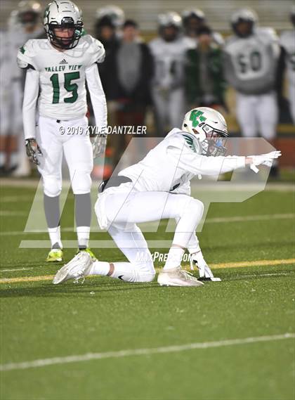 Thumbnail 3 in Valley View vs. Italy (UIL 2A Division 2 Region 1 Area) photogallery.