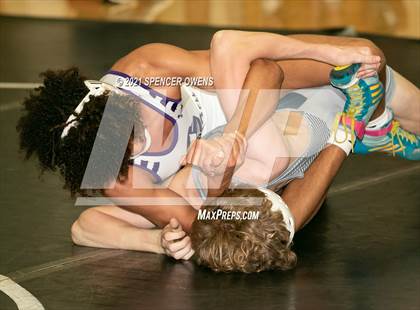 Thumbnail 2 in Elisibeth Barry Memorial Clash at the Creek photogallery.