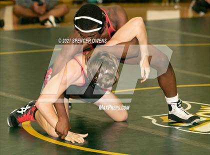 Thumbnail 2 in Elisibeth Barry Memorial Clash at the Creek photogallery.