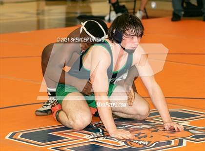 Thumbnail 2 in Elisibeth Barry Memorial Clash at the Creek photogallery.