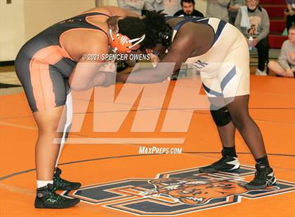 Thumbnail 2 in Elisibeth Barry Memorial Clash at the Creek photogallery.