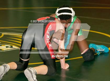 Thumbnail 2 in Elisibeth Barry Memorial Clash at the Creek photogallery.