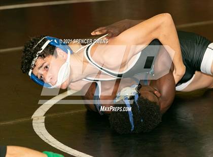 Thumbnail 2 in Elisibeth Barry Memorial Clash at the Creek photogallery.