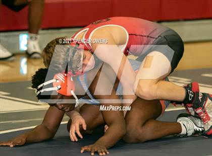 Thumbnail 1 in Elisibeth Barry Memorial Clash at the Creek photogallery.