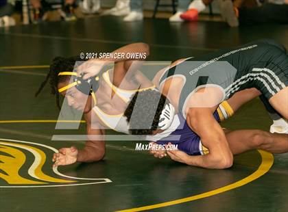 Thumbnail 1 in Elisibeth Barry Memorial Clash at the Creek photogallery.