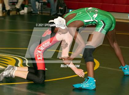 Thumbnail 3 in Elisibeth Barry Memorial Clash at the Creek photogallery.