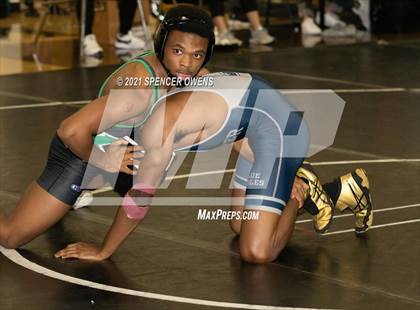 Thumbnail 3 in Elisibeth Barry Memorial Clash at the Creek photogallery.