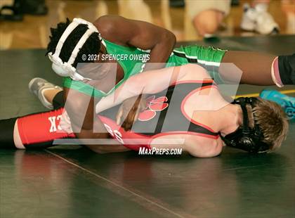 Thumbnail 2 in Elisibeth Barry Memorial Clash at the Creek photogallery.