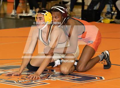 Thumbnail 2 in Elisibeth Barry Memorial Clash at the Creek photogallery.
