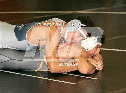 Thumbnail 3 in Elisibeth Barry Memorial Clash at the Creek photogallery.