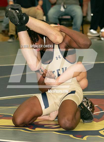 Thumbnail 2 in Elisibeth Barry Memorial Clash at the Creek photogallery.