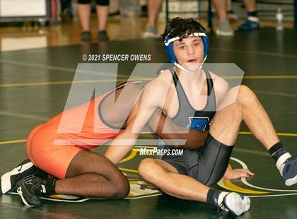Thumbnail 3 in Elisibeth Barry Memorial Clash at the Creek photogallery.