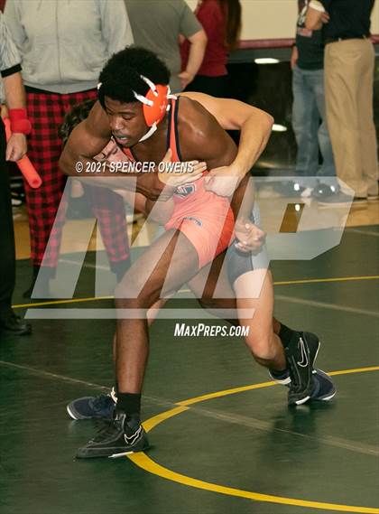 Thumbnail 3 in Elisibeth Barry Memorial Clash at the Creek photogallery.