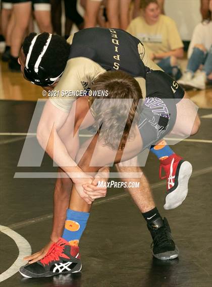 Thumbnail 1 in Elisibeth Barry Memorial Clash at the Creek photogallery.