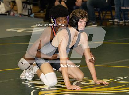 Thumbnail 1 in Elisibeth Barry Memorial Clash at the Creek photogallery.