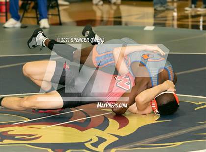 Thumbnail 1 in Elisibeth Barry Memorial Clash at the Creek photogallery.