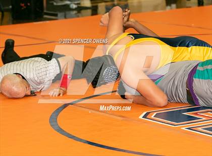 Thumbnail 3 in Elisibeth Barry Memorial Clash at the Creek photogallery.