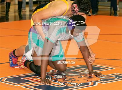 Thumbnail 1 in Elisibeth Barry Memorial Clash at the Creek photogallery.