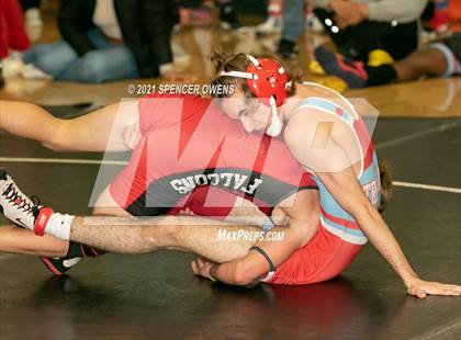Thumbnail 1 in Elisibeth Barry Memorial Clash at the Creek photogallery.