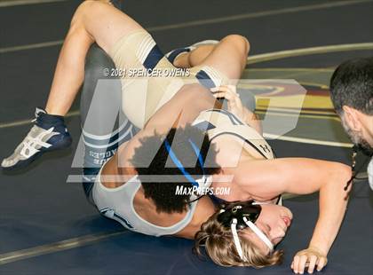 Thumbnail 2 in Elisibeth Barry Memorial Clash at the Creek photogallery.