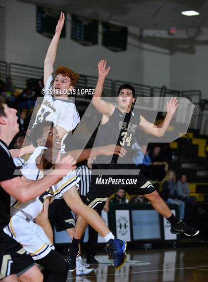 Thumbnail 2 in Birmingham vs. Oak Park (The Classic at Damien) photogallery.