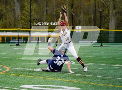 Thumbnail 2 in Morris Catholic @ Madison photogallery.