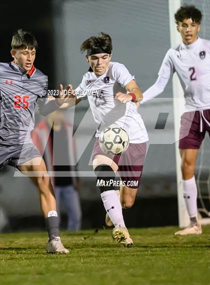 Thumbnail 3 in Lee vs Marshall photogallery.