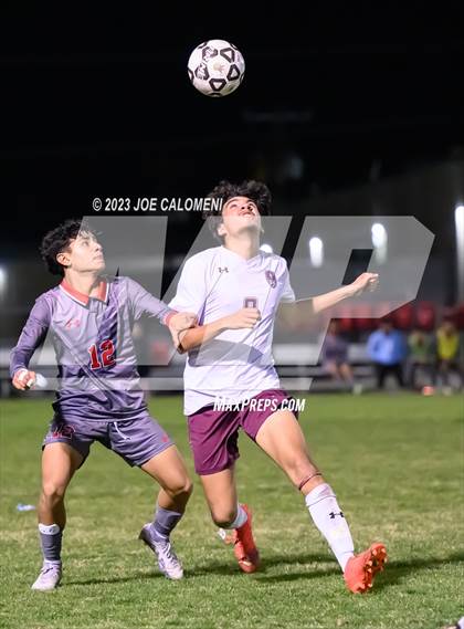 Thumbnail 3 in Lee vs Marshall photogallery.