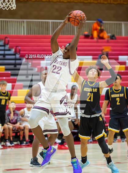 Thumbnail 2 in Cimarron-Memorial vs Mission Bay (Torrey Pines Holiday Classic)  photogallery.