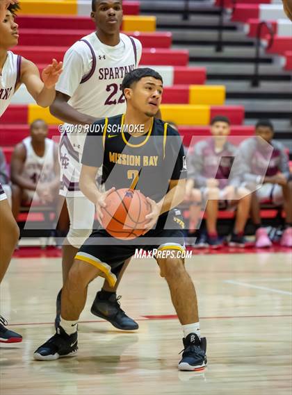 Thumbnail 2 in Cimarron-Memorial vs Mission Bay (Torrey Pines Holiday Classic)  photogallery.