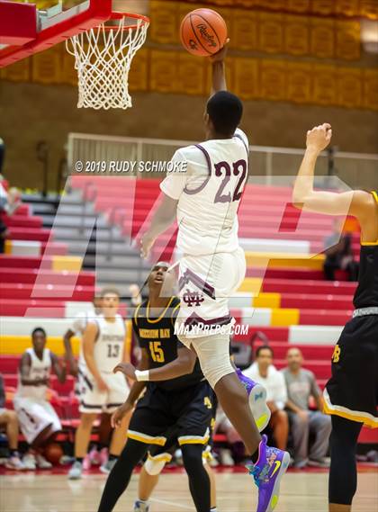 Thumbnail 2 in Cimarron-Memorial vs Mission Bay (Torrey Pines Holiday Classic)  photogallery.