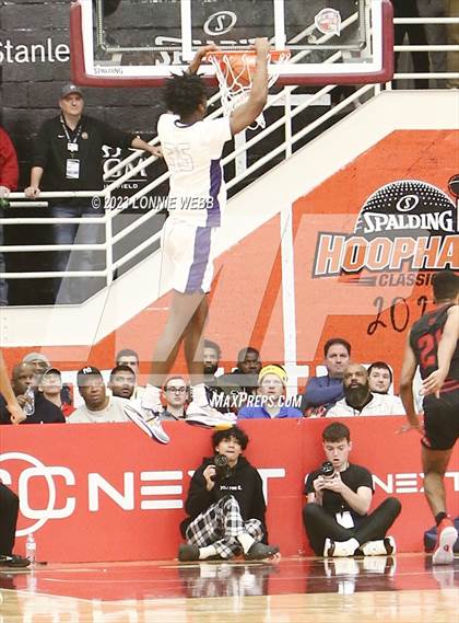 Thumbnail 2 in Centennial vs. Camden (Spalding Hoophall Classic) photogallery.