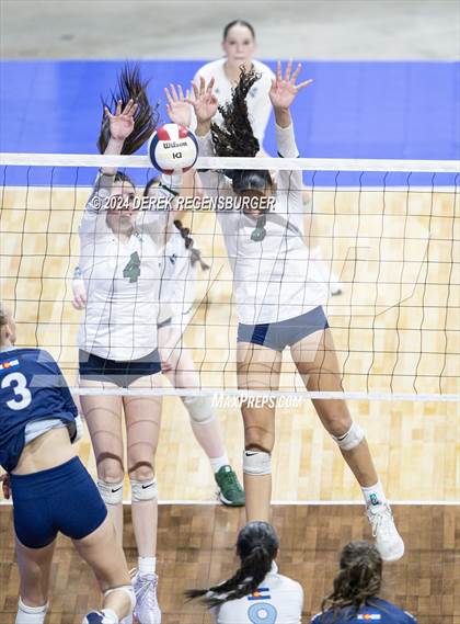 Thumbnail 3 in Valor Christian vs Pine Creek (CHSAA 5A Semifinal) photogallery.