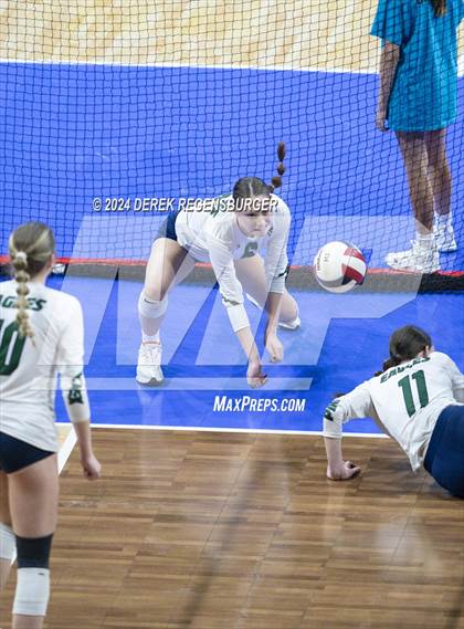 Thumbnail 3 in Valor Christian vs Pine Creek (CHSAA 5A Semifinal) photogallery.