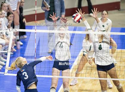 Thumbnail 2 in Valor Christian vs Pine Creek (CHSAA 5A Semifinal) photogallery.