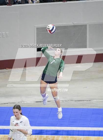 Thumbnail 1 in Valor Christian vs Pine Creek (CHSAA 5A Semifinal) photogallery.