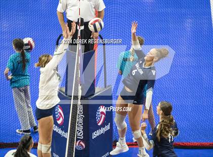 Thumbnail 2 in Valor Christian vs Pine Creek (CHSAA 5A Semifinal) photogallery.