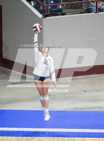 Thumbnail 2 in Valor Christian vs Pine Creek (CHSAA 5A Semifinal) photogallery.