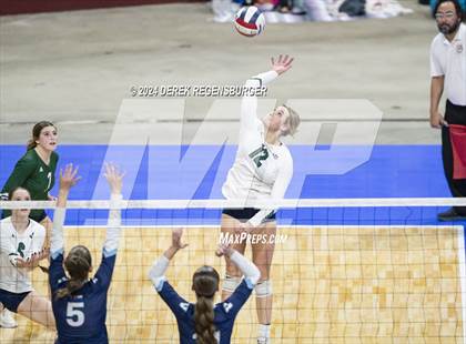 Thumbnail 3 in Valor Christian vs Pine Creek (CHSAA 5A Semifinal) photogallery.