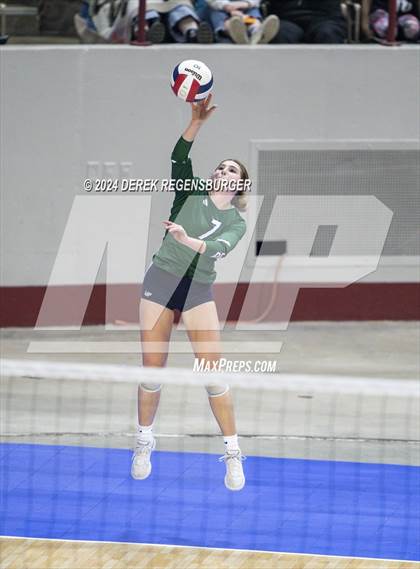 Thumbnail 1 in Valor Christian vs Pine Creek (CHSAA 5A Semifinal) photogallery.
