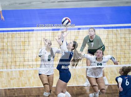Thumbnail 2 in Valor Christian vs Pine Creek (CHSAA 5A Semifinal) photogallery.