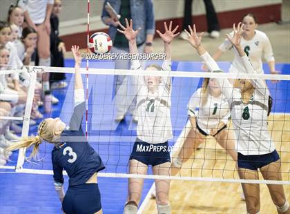 Thumbnail 1 in Valor Christian vs Pine Creek (CHSAA 5A Semifinal) photogallery.