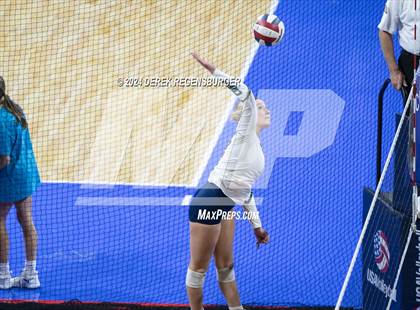 Thumbnail 2 in Valor Christian vs Pine Creek (CHSAA 5A Semifinal) photogallery.