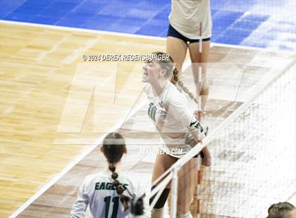 Thumbnail 1 in Valor Christian vs Pine Creek (CHSAA 5A Semifinal) photogallery.