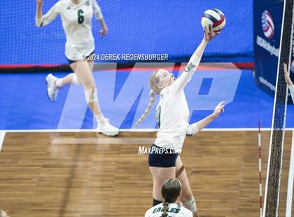 Thumbnail 3 in Valor Christian vs Pine Creek (CHSAA 5A Semifinal) photogallery.