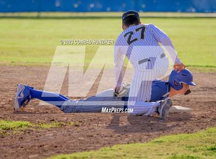 Thumbnail 1 in Muir @ Burbank photogallery.