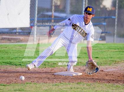 Thumbnail 3 in Muir @ Burbank photogallery.