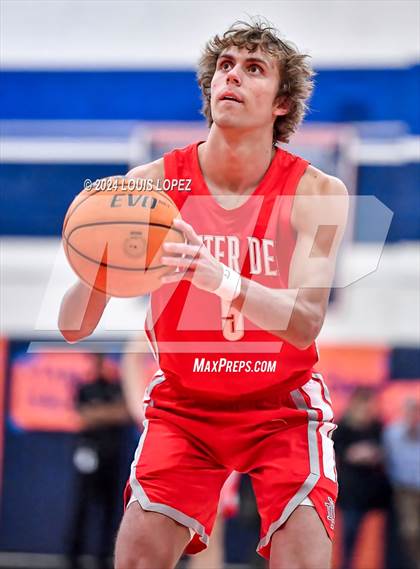Thumbnail 2 in Mater Dei @ Roosevelt (CIF SS Open DIV Playoff) photogallery.