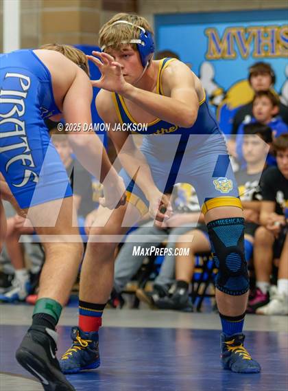 Thumbnail 2 in JV: Pahranagat Valley vs Moapa Valley (Duels @ Moapa Valley) photogallery.