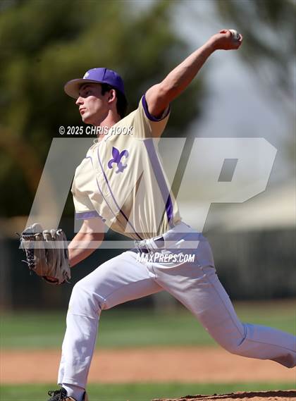 Thumbnail 2 in Notre Dame Prep @ Salpointe Catholic photogallery.